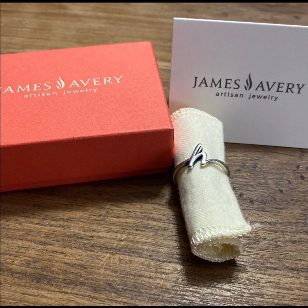 SOLD James Avery Ring - Picture 6 of 6